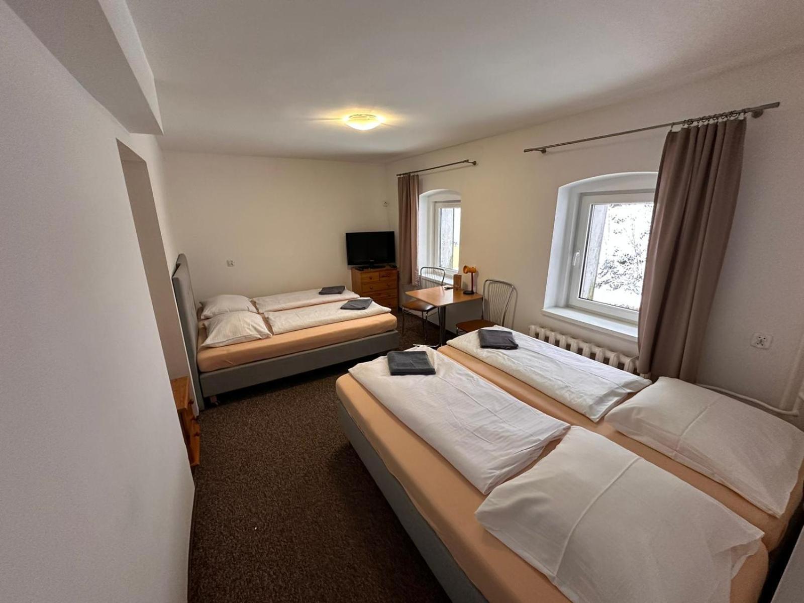 Straszny Dwor Hotel Duszniki Zdrój Cameră foto